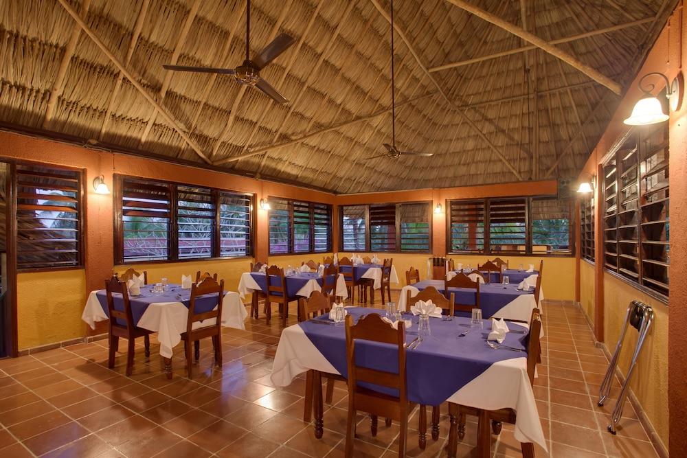 Windy Hill Resort San Ignacio Eksteriør bilde